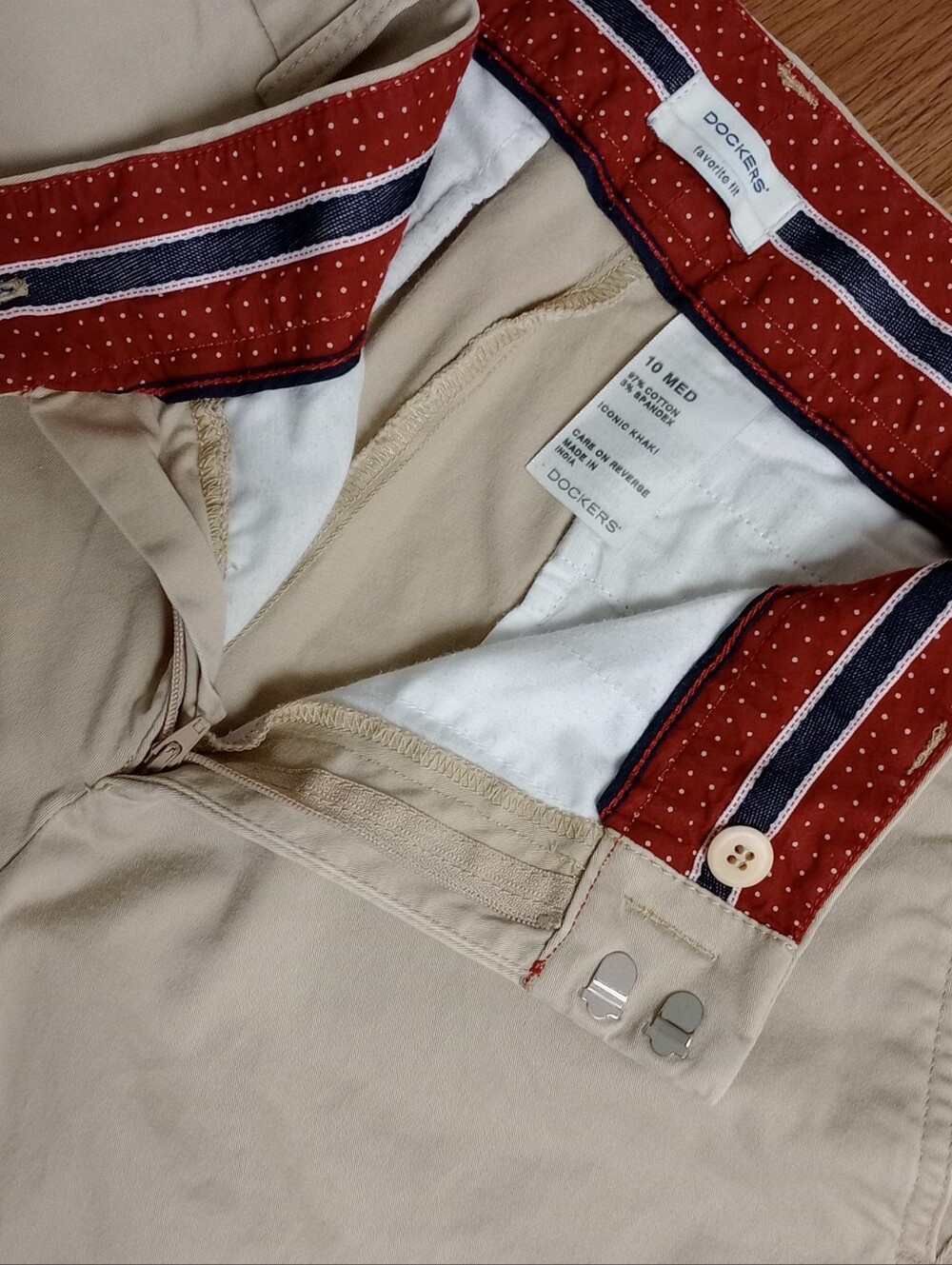 Women's Dockers Classic Fit Chino Pants Tan Khakis - Picture 7 of 7
